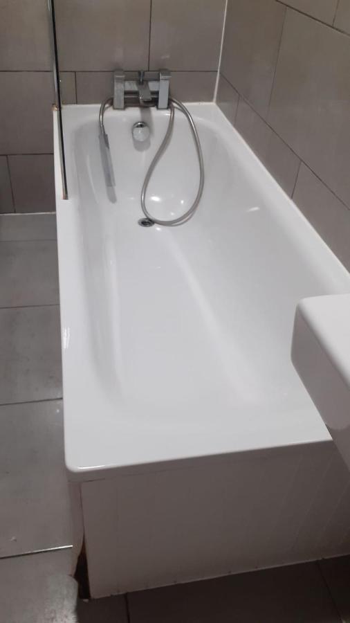 Sw16 Norbury Guesthouse Лондон Екстер'єр фото