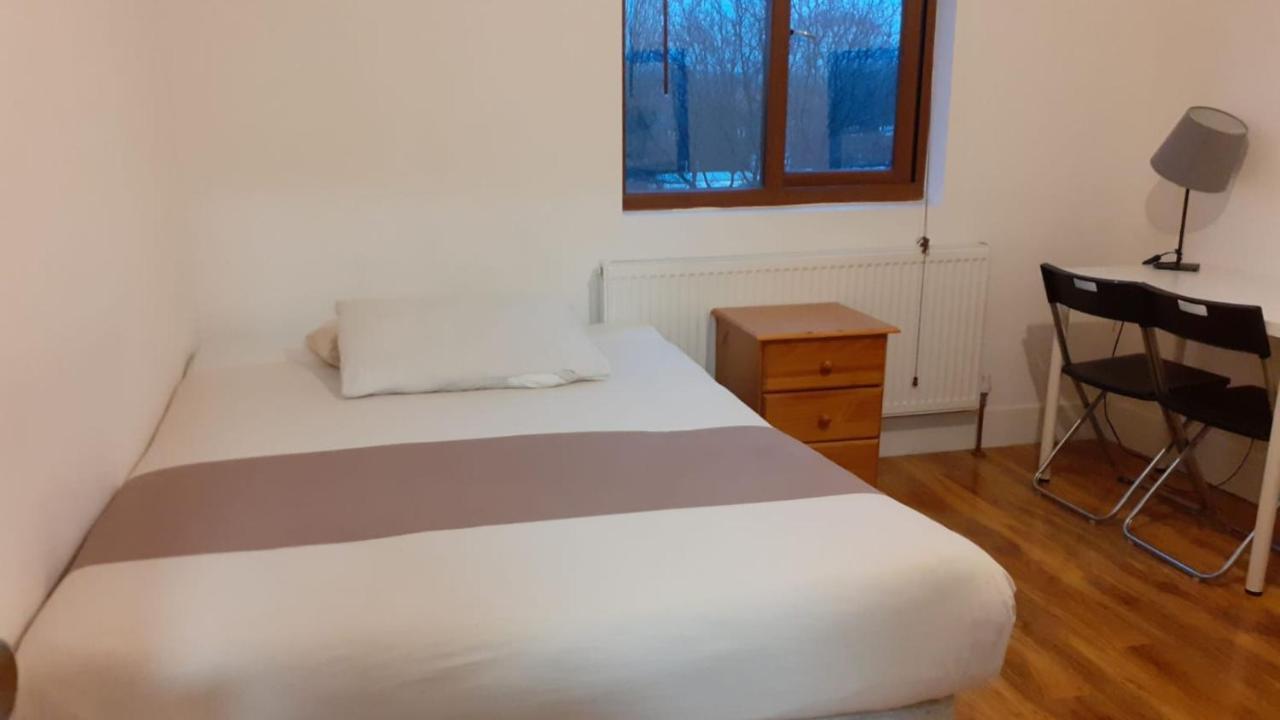 Sw16 Norbury Guesthouse Лондон Екстер'єр фото