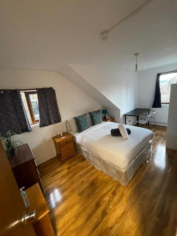 Sw16 Norbury Guesthouse Лондон Екстер'єр фото