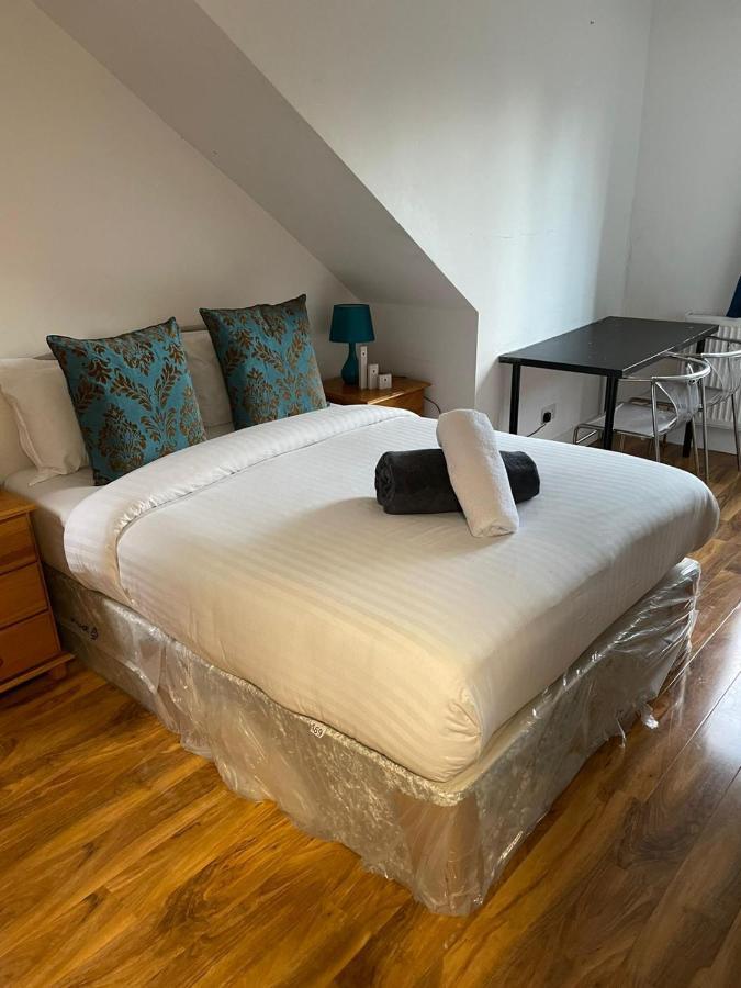 Sw16 Norbury Guesthouse Лондон Екстер'єр фото