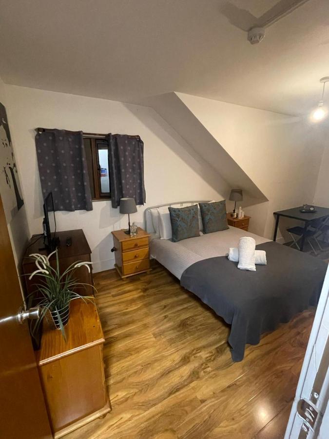 Sw16 Norbury Guesthouse Лондон Екстер'єр фото