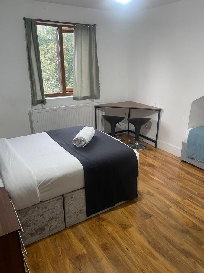Sw16 Norbury Guesthouse Лондон Екстер'єр фото