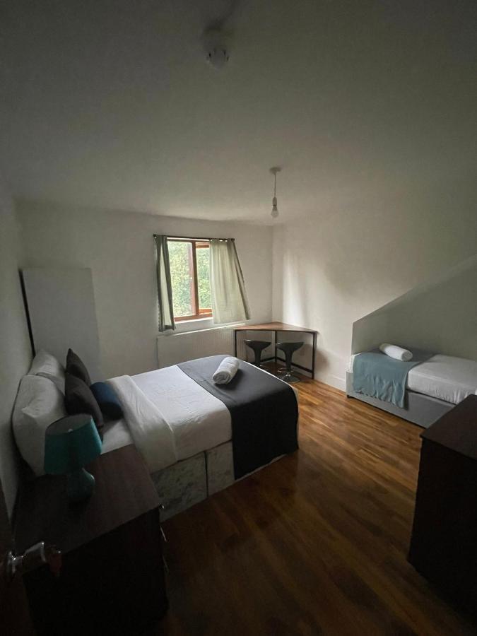 Sw16 Norbury Guesthouse Лондон Екстер'єр фото